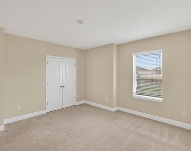 2546 Warren Acres Boulevard - Photo Thumbnail 48