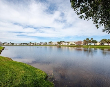 237 Seahorse Drive Se - Photo Thumbnail 28