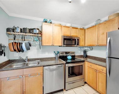 237 Seahorse Drive Se - Photo Thumbnail 7