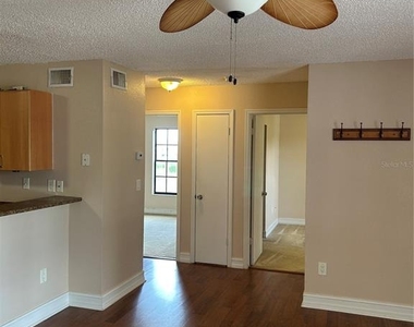 21027 Voyager Boulevard - Photo Thumbnail 6