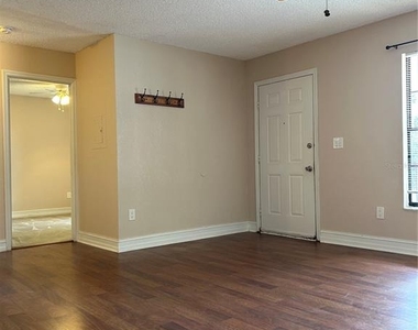 21027 Voyager Boulevard - Photo Thumbnail 10