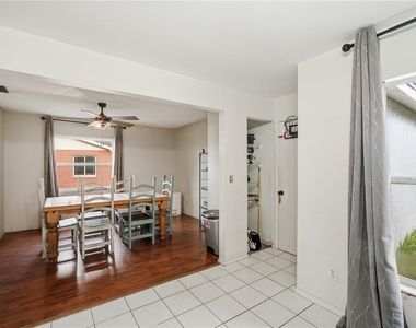 11505 Paperwood Place - Photo Thumbnail 10
