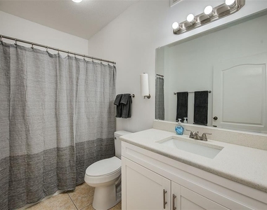 18138 Villa Creek Drive - Photo Thumbnail 16