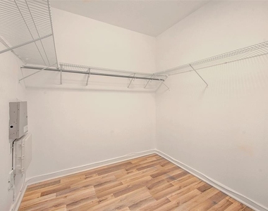 18138 Villa Creek Drive - Photo Thumbnail 17