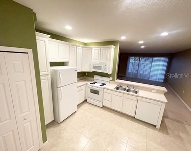 6012 Parkside Meadow Drive - Photo Thumbnail 7