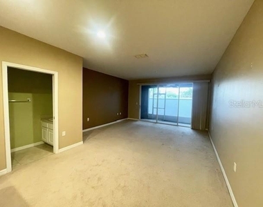 6012 Parkside Meadow Drive - Photo Thumbnail 12