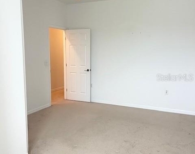 6012 Parkside Meadow Drive - Photo Thumbnail 21