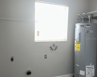 17608 Shadyside Circle - Photo Thumbnail 11