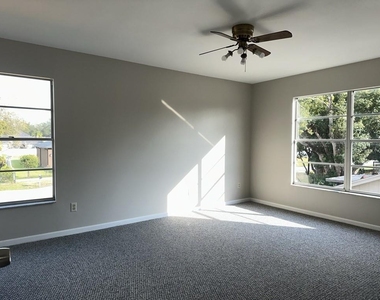17608 Shadyside Circle - Photo Thumbnail 13