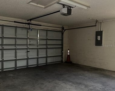 17608 Shadyside Circle - Photo Thumbnail 18