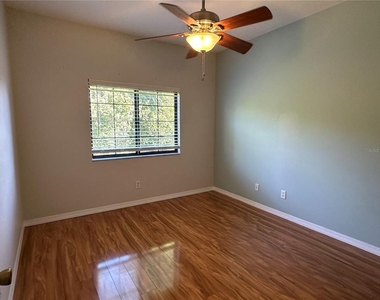 30117 N Mossbank Drive - Photo Thumbnail 12