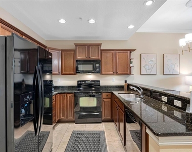 13941 Clubhouse Dr Drive - Photo Thumbnail 3