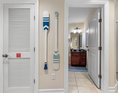 13941 Clubhouse Dr Drive - Photo Thumbnail 16