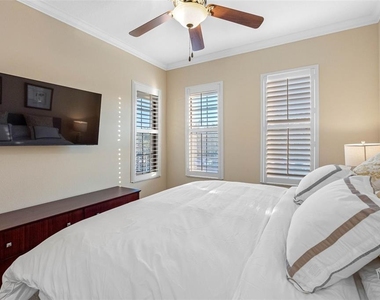 13941 Clubhouse Dr Drive - Photo Thumbnail 31