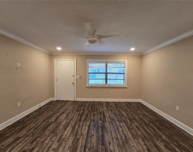 447 6th  Ne Avenue - Photo Thumbnail 2