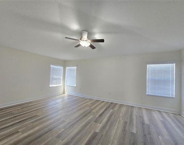 7855 Tuscany Woods Drive - Photo Thumbnail 35