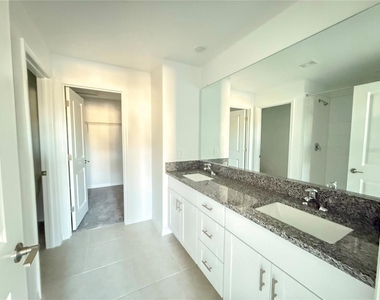 9001 Gallantree Place - Photo Thumbnail 11
