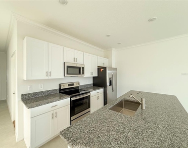 9001 Gallantree Place - Photo Thumbnail 6