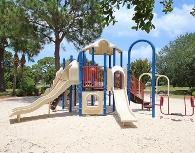 2008 N Pointe Alexis Drive - Photo Thumbnail 34