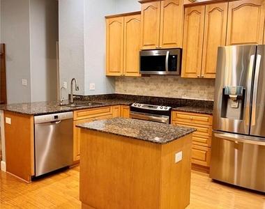 2008 N Pointe Alexis Drive - Photo Thumbnail 9
