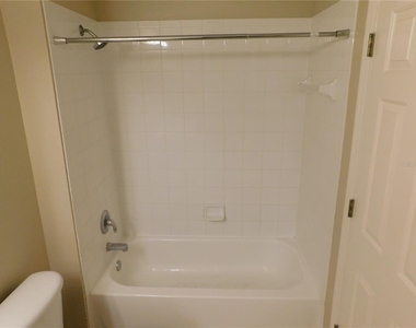 12450 Country White Circle - Photo Thumbnail 12