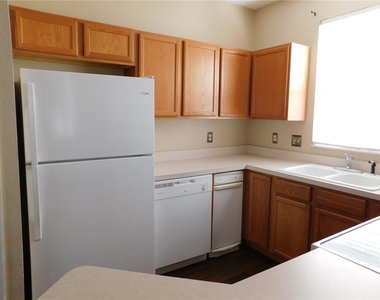 12450 Country White Circle - Photo Thumbnail 6