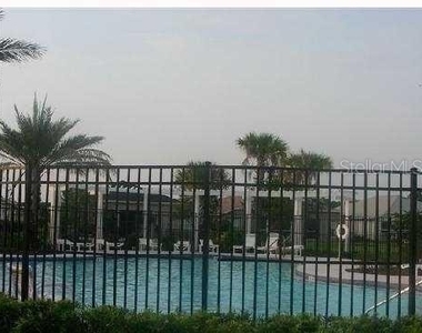 12450 Country White Circle - Photo Thumbnail 20
