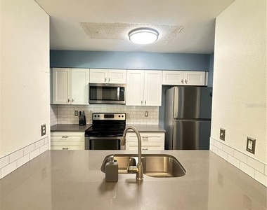 2235 Fluorshire Dr Drive - Photo Thumbnail 3