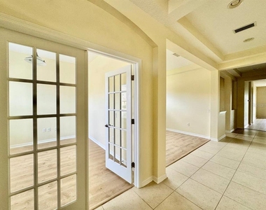 3989 Windcrest Drive - Photo Thumbnail 6