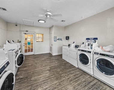 8625 Mallard Reserve Drive - Photo Thumbnail 72