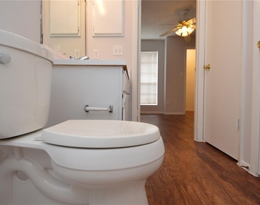 8625 Mallard Reserve Drive - Photo Thumbnail 34