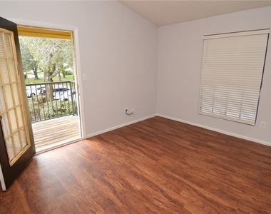 8625 Mallard Reserve Drive - Photo Thumbnail 17