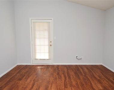 8625 Mallard Reserve Drive - Photo Thumbnail 18