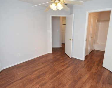 8625 Mallard Reserve Drive - Photo Thumbnail 35