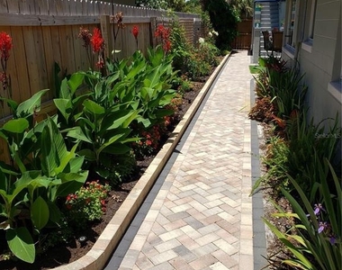 2035 28th Avenue N - Photo Thumbnail 4
