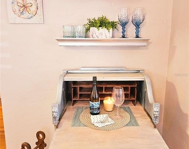 2035 28th Avenue N - Photo Thumbnail 6