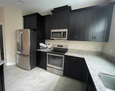 30281 Southwell Lane - Photo Thumbnail 5