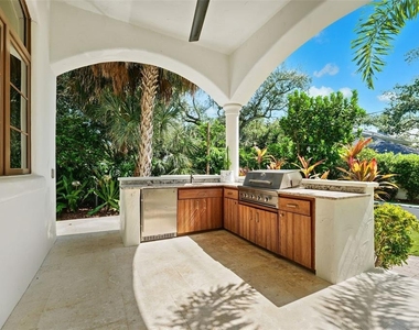4555 W Swann Avenue - Photo Thumbnail 55