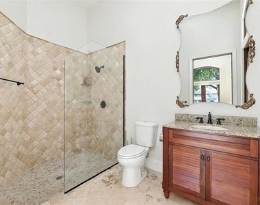 4555 W Swann Avenue - Photo Thumbnail 26