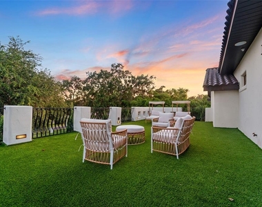 4555 W Swann Avenue - Photo Thumbnail 64
