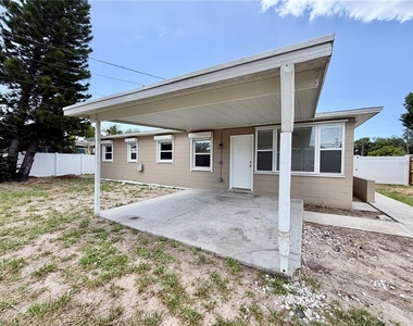 4515 54th Avenue N - Photo Thumbnail 23