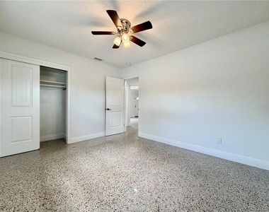 4515 54th Avenue N - Photo Thumbnail 9