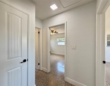 4515 54th Avenue N - Photo Thumbnail 8