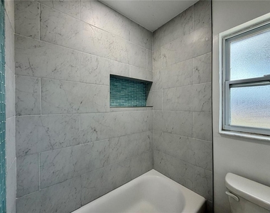 4515 54th Avenue N - Photo Thumbnail 14