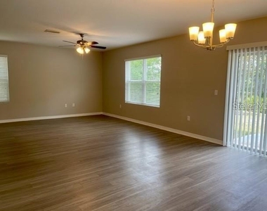 833 Wiltonway Drive - Photo Thumbnail 8