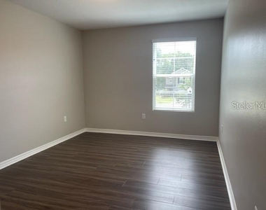 833 Wiltonway Drive - Photo Thumbnail 16