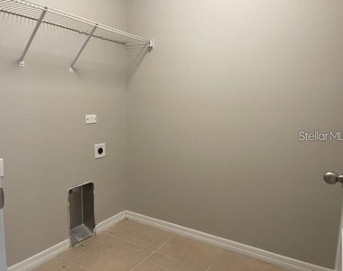 833 Wiltonway Drive - Photo Thumbnail 25