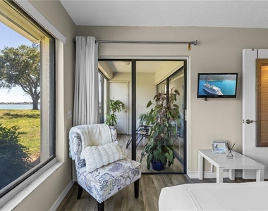 6104 Palma Del Mar Boulevard S - Photo Thumbnail 19