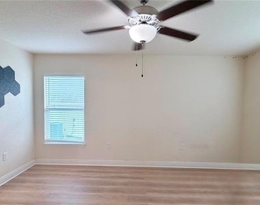 13064 Pirate Lane - Photo Thumbnail 16