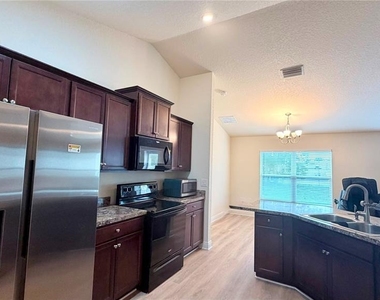 13064 Pirate Lane - Photo Thumbnail 8